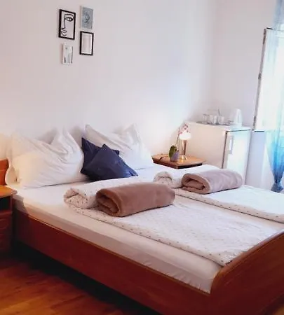 Pansion Ivan & Ivana Guest house 3*