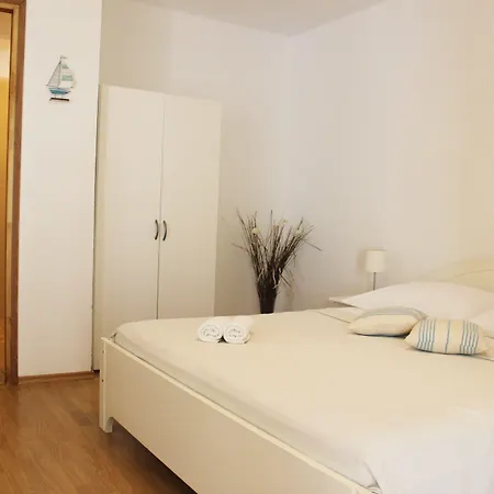 Guest house Pansion Ivan & Ivana